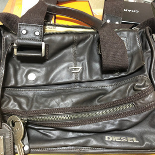 （お引き渡し完了）DIESEL ショルダーバッグ