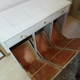 キッチンカウンター ゴミ箱 分別の画像