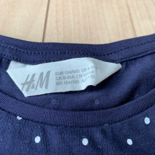 【新品未使用‼️最終価格】H&M  エイチアンドエム　キッズ  Tシャツ　女の子　130  の画像
