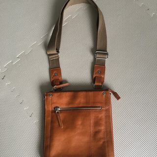 【革製ショルダーバッグ】お譲りします！