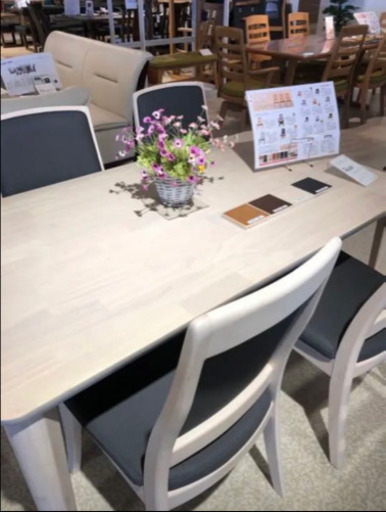 TOKYOインテリア　お洒落なダイニング　超美品