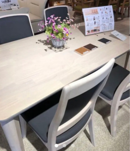 TOKYOインテリア　お洒落なダイニング　超美品