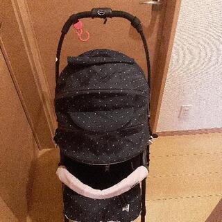 Combi ベビーカーの画像