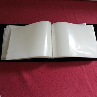 写真立てにもなるアルバムの画像