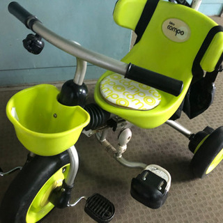 手押し機能付きの三輪車