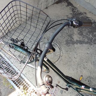程度極上　特大カゴ　26インチシティーサイクル　中古　グリーン　切替つきの画像