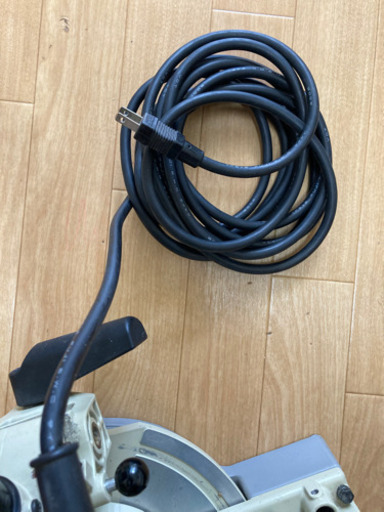 美品中古！　マキタ　卓上丸のこ！　