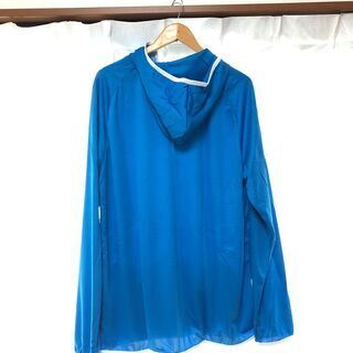 【配送・直接引渡OK】未使用品　速乾パーカー ４XL  トレーニング　ランニング　ジムの画像