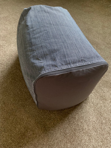 無印良品　体にフィットするソファ枕クッション