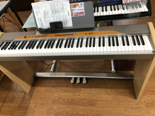 CASIO 電子ピアノ　Privia PX-110 【店頭取引限定】【中古品】早い者勝ち！?足立区近郊配送可能！！