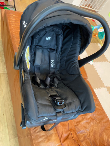 Joie ジョイー ベビーシートjuvaジュバISOFIXベースのセットです。