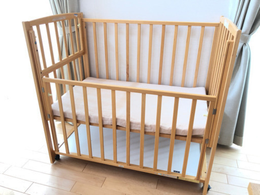 ベビーベッド　ヤマサキ　新生児　幼児　布団付き