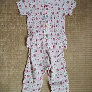 キュートなパジャマ100cm