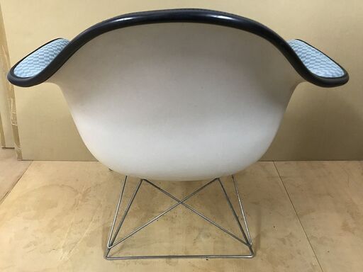 ■ioy0706■Herman Miller/ハーマンミラー■イームズ　アームシェルチェア■1974年/キャッツクレイドルベース/ヴィンテージ/低めのラウンジタイプ/チェッカーチェック/市松模様/椅子/イス■
