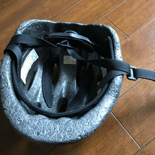 子供用　自転車用　ヘルメット　幼児〜低学年くらい？　あさひ自転車の画像
