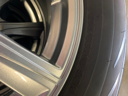 溝ありタイヤ売ります‼︎