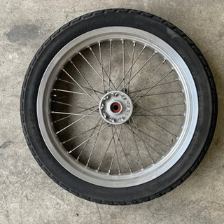 ジェベル250xc用フロントホイール/19インチ化の画像