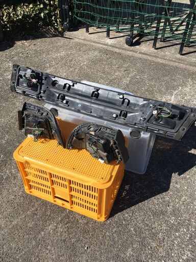 USDM NISSAN INFINITI I30(A32)　リアガーニッシュ＆コンビネーションランプセット　日産セフィーロ