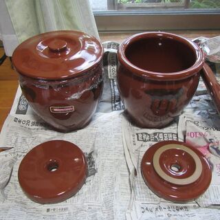 陶器　蓋付き丸かめ　おもり付き