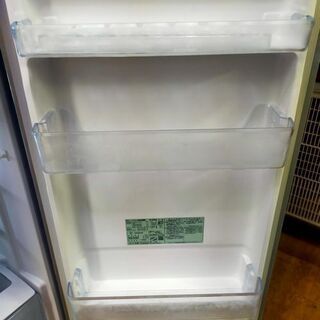 【着払い対応可能！！旧鹿児島市内送料無料】 リサイクルストアスターズ城西店2016年製　日立 HITACHI　R-23GA S 小型冷蔵庫 （225L・右開き） 2ドア メタリックシルバーの画像