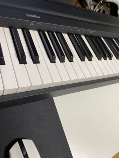 ヤマハ電子ピアノp45、ヘッドホン、ピアノ台、ケース