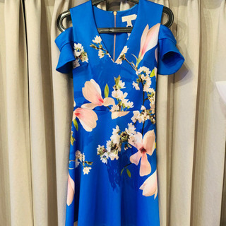 Ted Bakerのこれからの季節にぴったりなワンピ