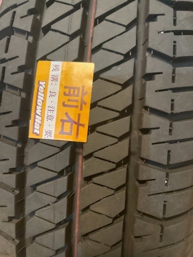 新型ジムニー　タイヤ5本(一本新品)　ブリヂストン　新車一ヶ月取り外し