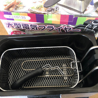 取引中　美品　大型電気フライヤーの画像