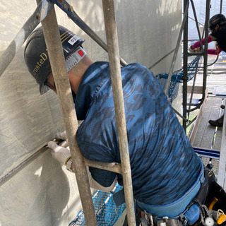 コーキング撤去staff募集。月24万以上可能。雇用保険完備。気楽で楽しい職場の画像