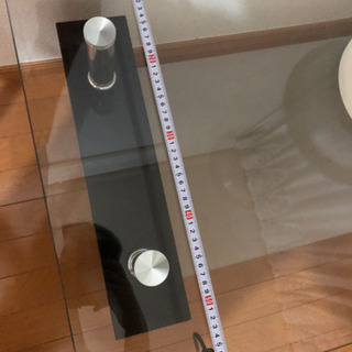 ガラステーブルの画像