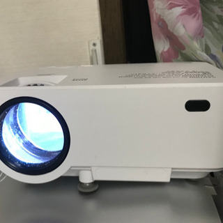 Everycom X5 小型プロジェクターフルHD 明るさは15...