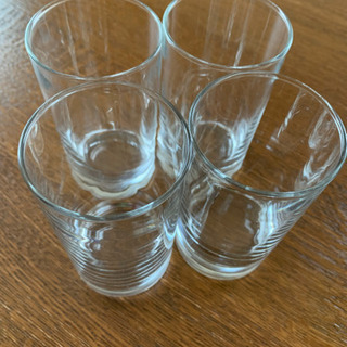 ガラスコップ4点の画像