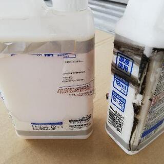 値下げ　床用ワックス　1L　２本の画像