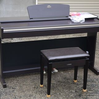 極美品 ヤマハ 電子ピアノ YDP-161 ARIUS アリウス 88鍵 ニューダークローズウッド調 デジタルピアノ