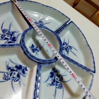 未使用品　回転式　オードブル皿の画像