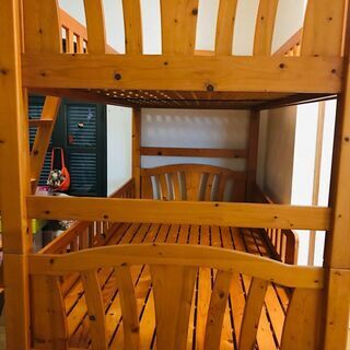 3段ベットの画像