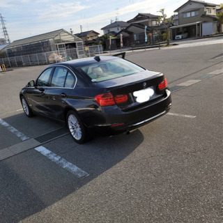 BMW 320i ラグジュアリー　スタッドレスタイヤ付きの画像