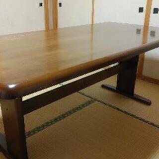 ダイニングテーブル　机
