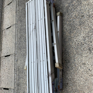 (中古)アルミ洗車台　作業台　脚立　横約100cm x 幅約30cm x 高さ約80cmの画像