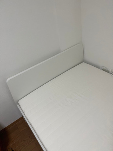 ikea セミダブルベッド
