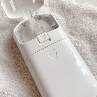 携帯できるミスト 美顔器 モイスチャーミストの画像