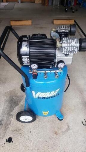 エアーコンプレッサー　大容量60L