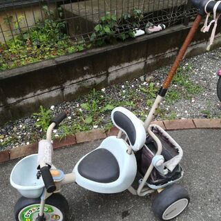 三輪車