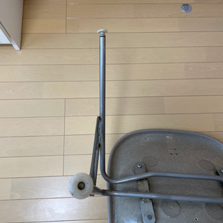 ハーマンミラー　シェルチェアの画像