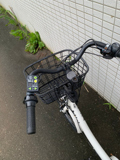 ブリジストン　BIKKE2 ホワイト　新基準　電動アシスト自転車