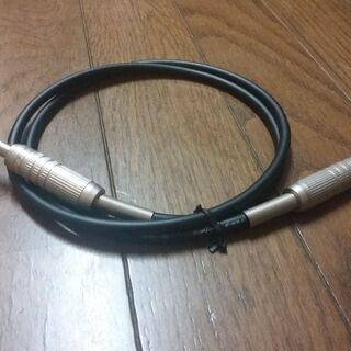 CANARE フォンケーブル／ギター、キーボードケーブル１m（日本製）赤２本、青２本、黒１本の画像