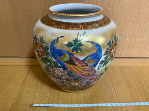 九谷焼 中壺 孔雀絵 九谷白峰