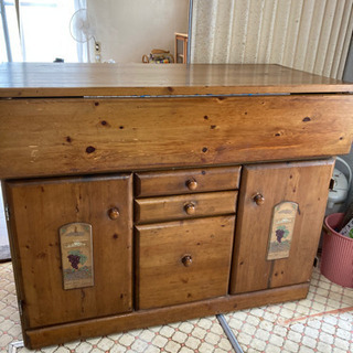 キッチンカウンター(収納・コロ付き、兼テーブル)の画像