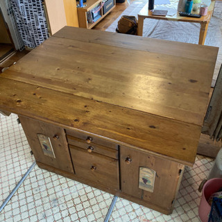 キッチンカウンター(収納・コロ付き、兼テーブル)の画像