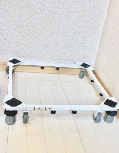 出品7月のみ　キャスター付き　洗濯機の台